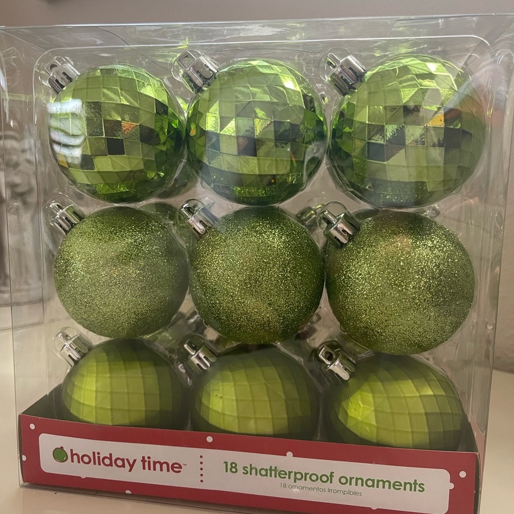 Christmas Ornament Balls 18pcs. Shatterproof.🎁 - Picture 5 of 7